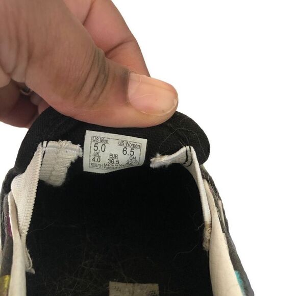 Vans Sk8 Classic Slip On Checkered Iridescent Rainbow Women's 6.5 - Picture 5 of 5